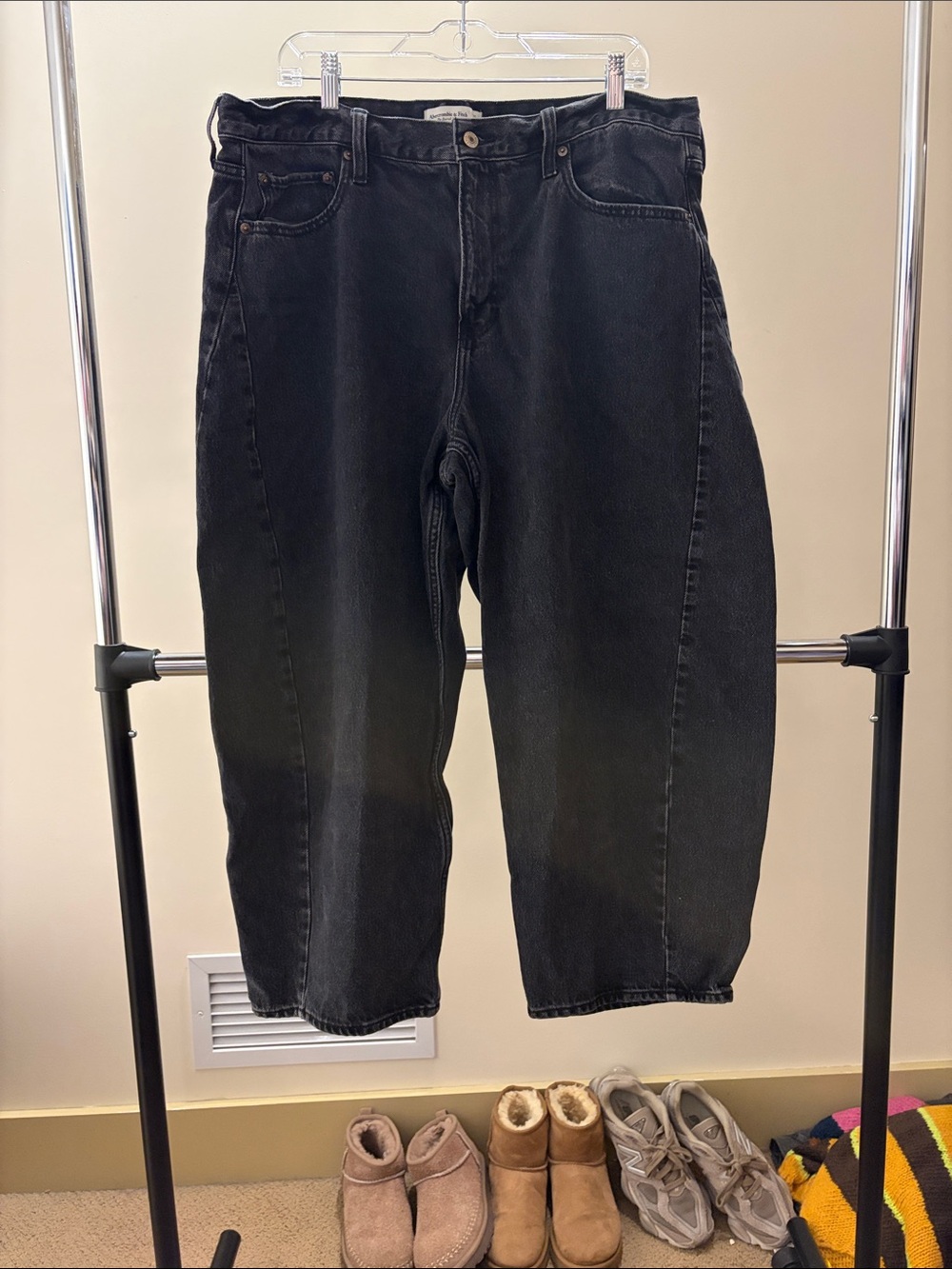Woman’s Black Relaxed-Fit Jeans